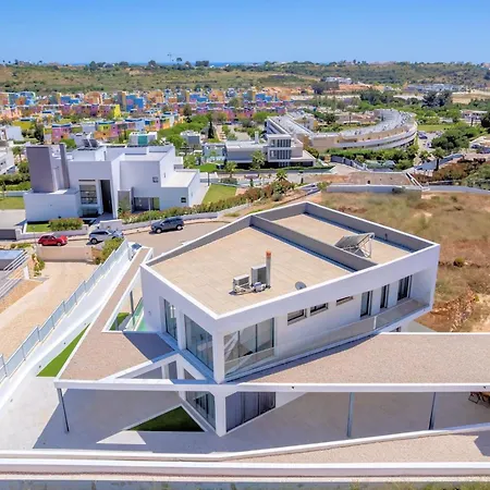Vista Sea Views Heated Pool Walk To Marina *