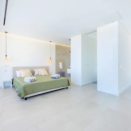 Vista Sea Views Heated Pool Walk To Marina וילה *