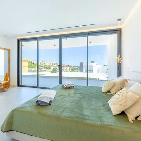 Vista Sea Views Heated Pool Walk To Marina * Albufeira