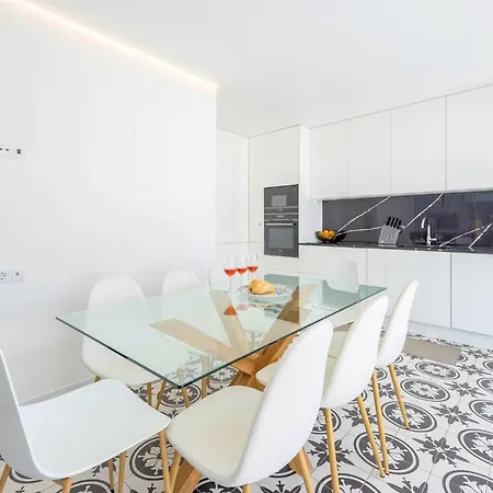 Villa Vista Sea Views Heated Pool Walk To Marina