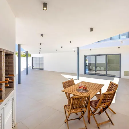 Vista Sea Views Heated Pool Walk To Marina Villa Albufeira